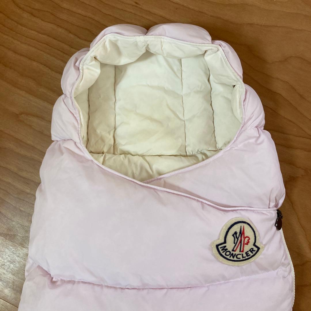 MONCLER ピンク ダウンおくるみ