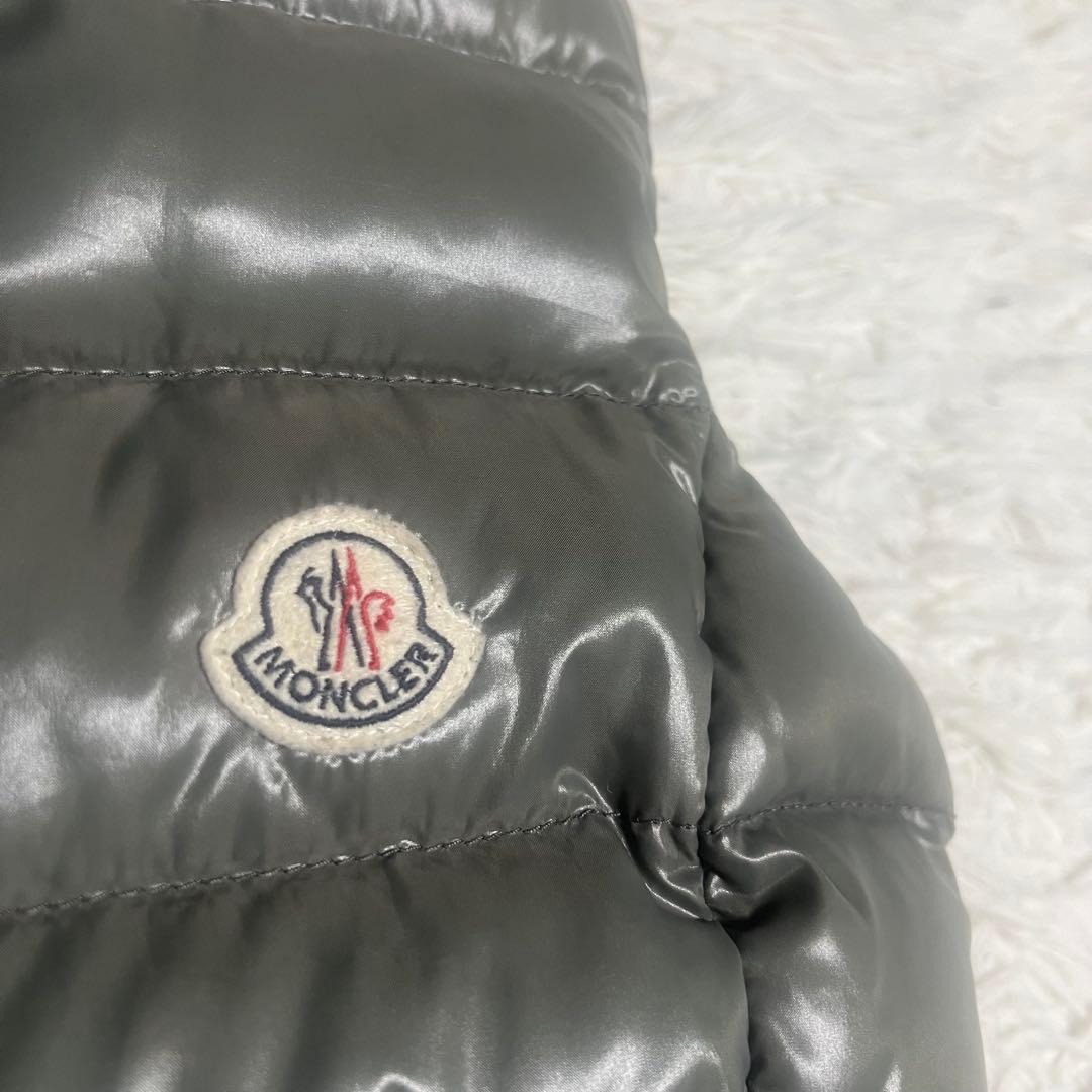 【良品】MONCLER モンクレール　ダウンベスト サイズ00 オリーブ色