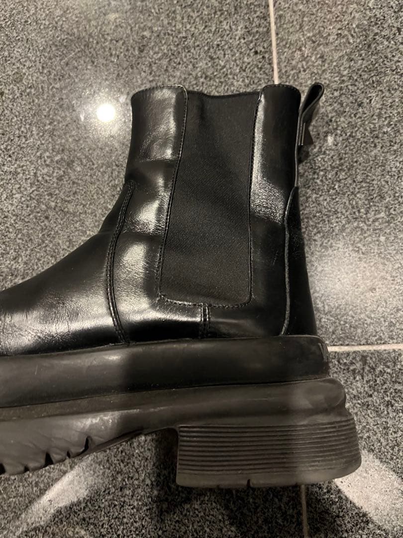 ヴァレンティノ　ブーツ