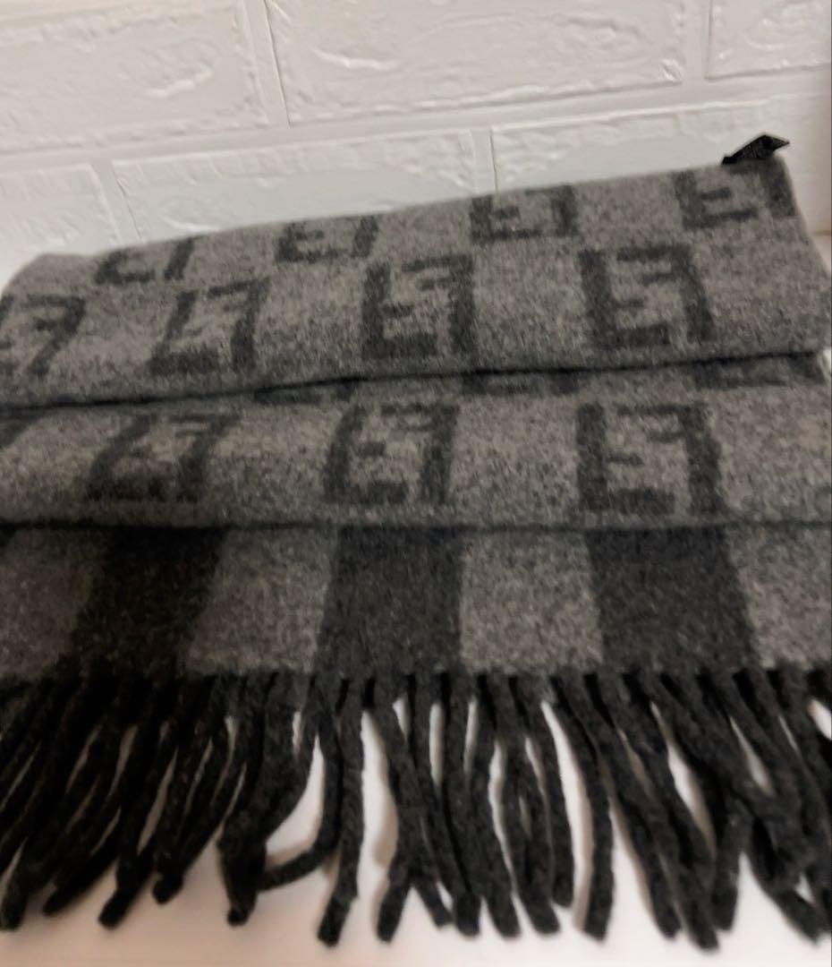 フェンディ　FENDI マフラー　グレー　FFロゴ ウール