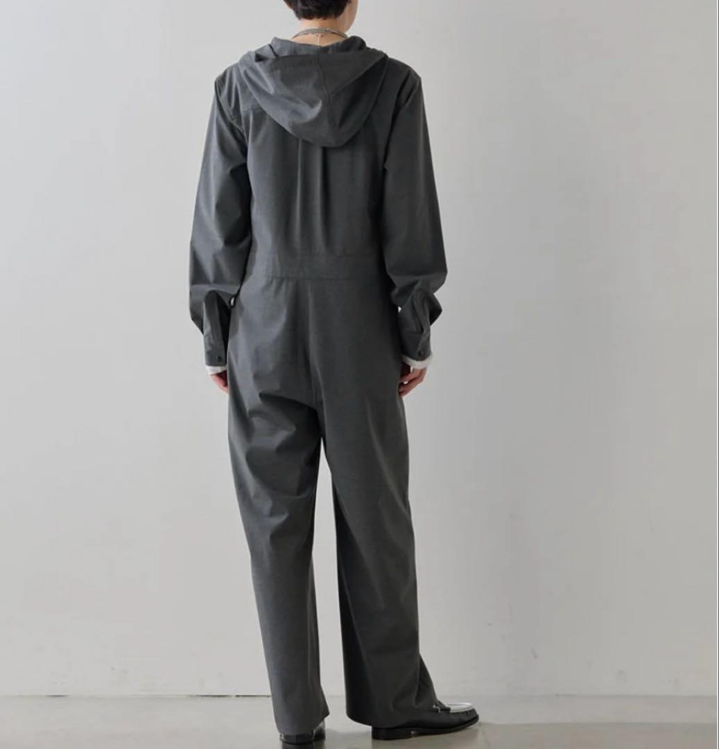 未使用ウィムガゼットTHE PAUSE フーディージャンプスーツグレー　FREE