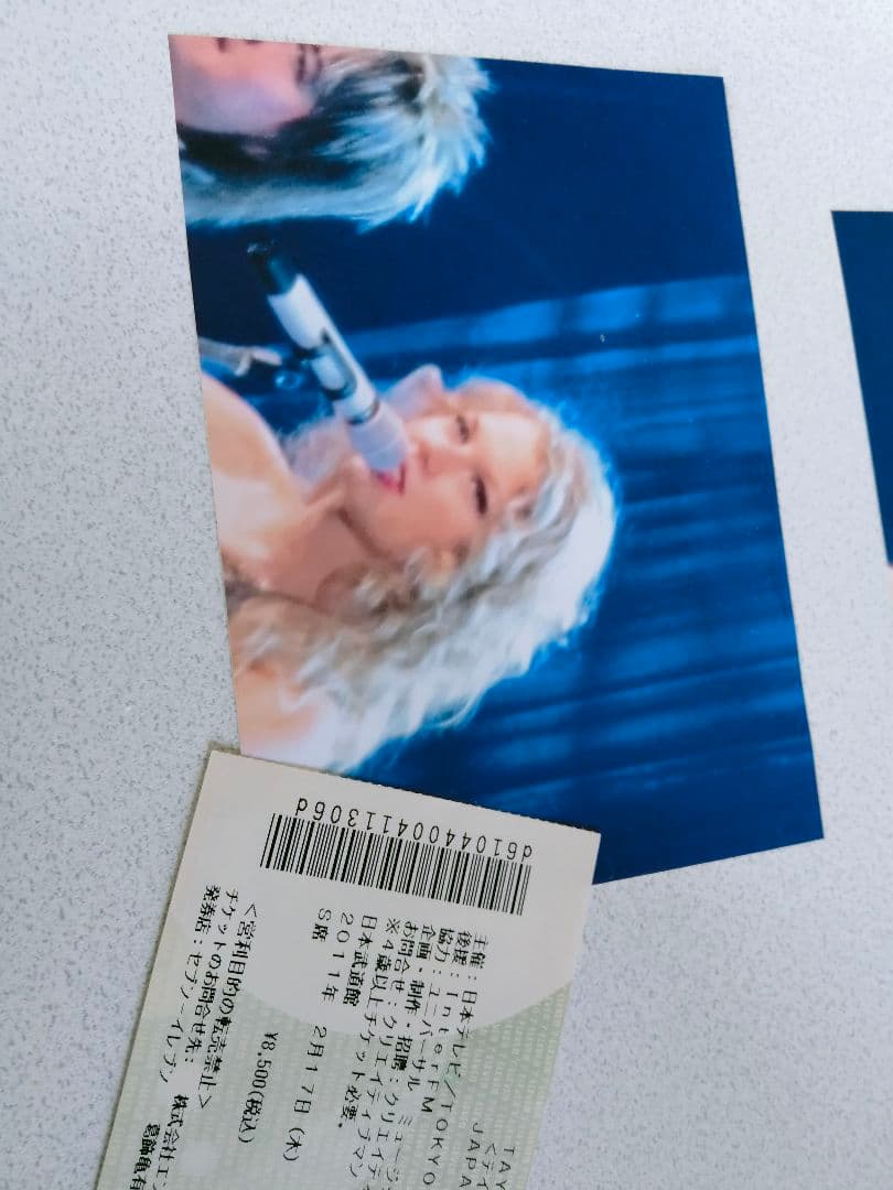 テイラースウィフト Taylor Swift 直筆サイン入りCD 2枚セット