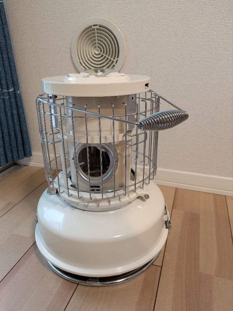 ガスストーブ　アラジン　暖房器具　ホワイト　専用袋付き