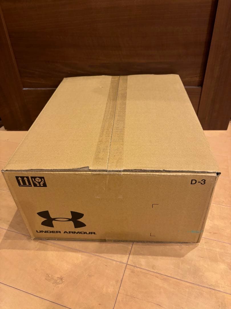 UAベロシティエリート3 tatsufumi 24.5センチ　残り2足