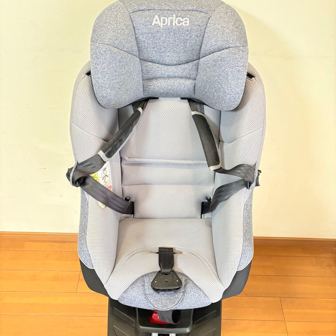 【美品・付属品完備】アップリカ チャイルドシート クルリラAC ISOFIX