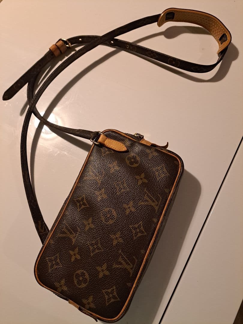 Louis Vuitton ショルダーバッグ マルリーバンドリエール