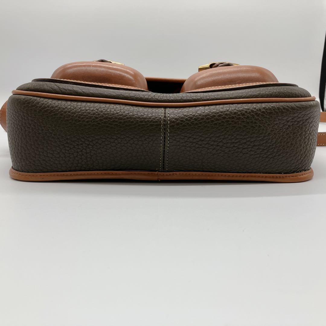 美品　ドゥーニー&バーグ　メッセンジャーバッグ　フラップ　肩掛け、斜め掛け