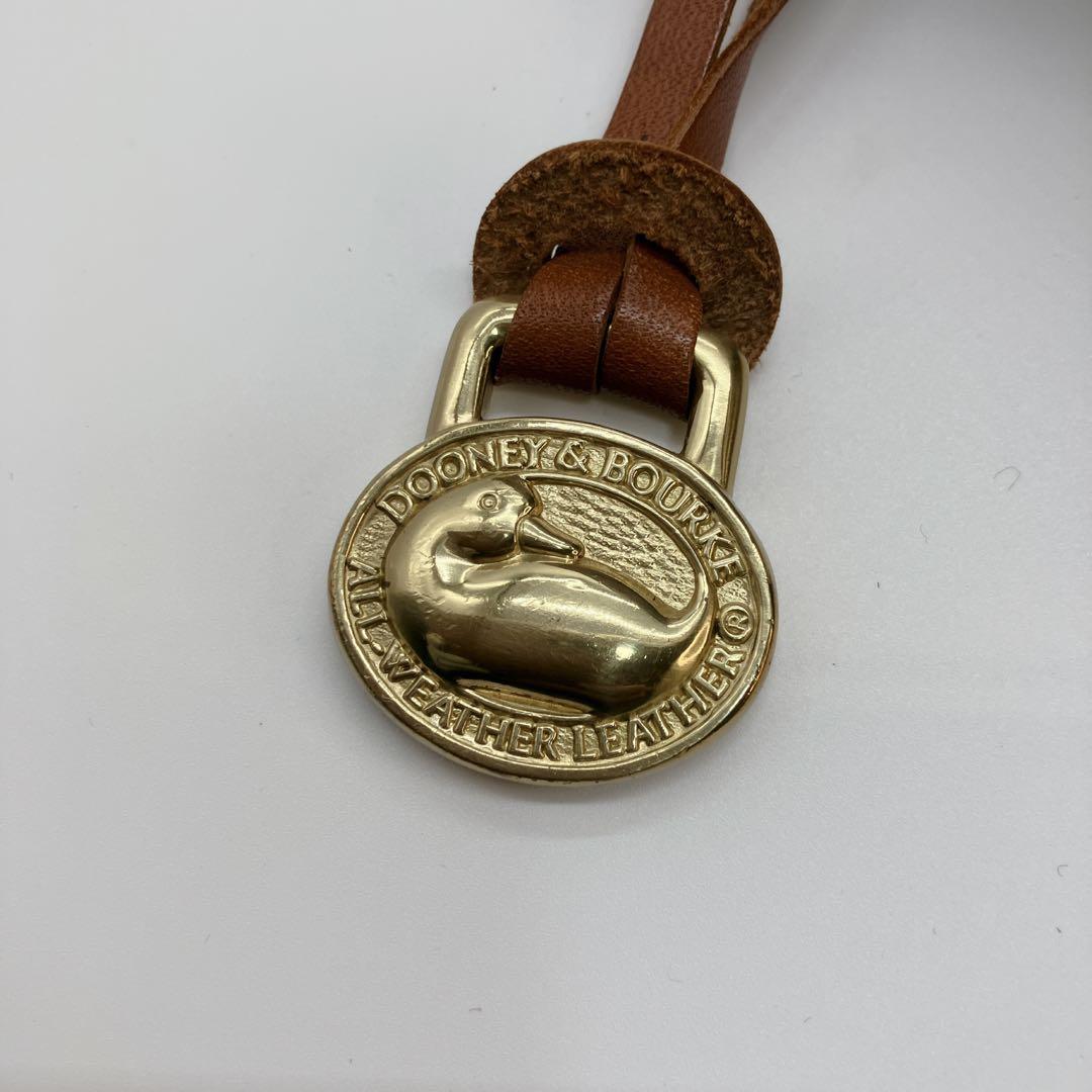 美品　ドゥーニー&バーグ　メッセンジャーバッグ　フラップ　肩掛け、斜め掛け