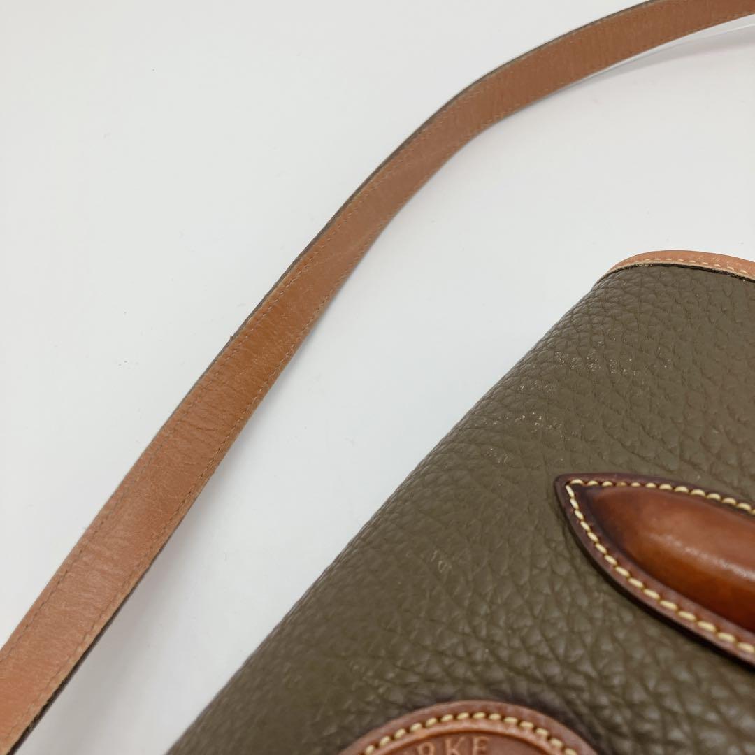 美品　ドゥーニー&バーグ　メッセンジャーバッグ　フラップ　肩掛け、斜め掛け