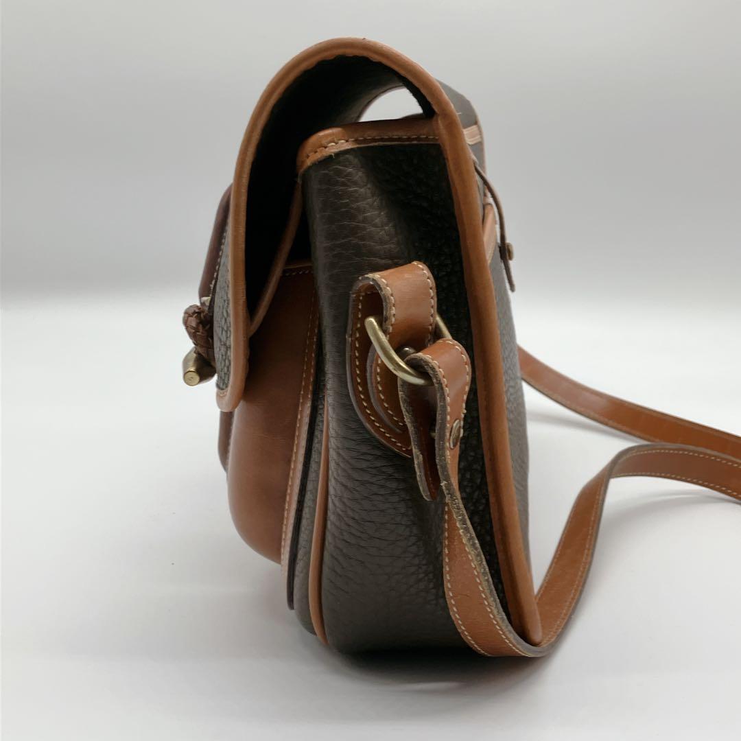 美品　ドゥーニー&バーグ　メッセンジャーバッグ　フラップ　肩掛け、斜め掛け