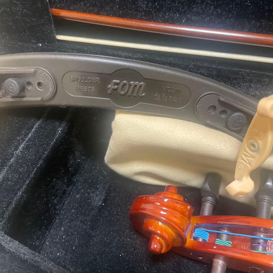 週末までCarlo Giordano バイオリン本体、肩当て4分の4 弦つき