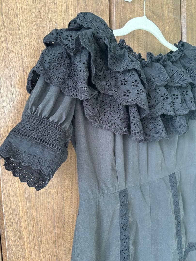 seventenbymihokawahitoフリル付きブラックオールインワンM