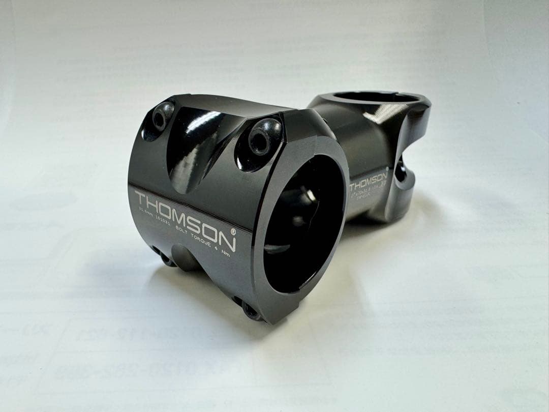 THOMSON X4 ステム ブラック アルミニウム