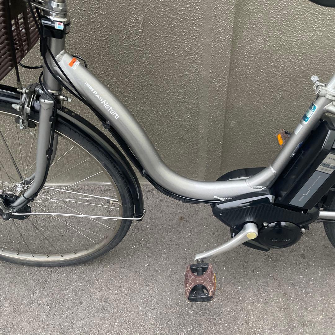 ヤマハ電動アシスト自転車8.9Ahシルバー