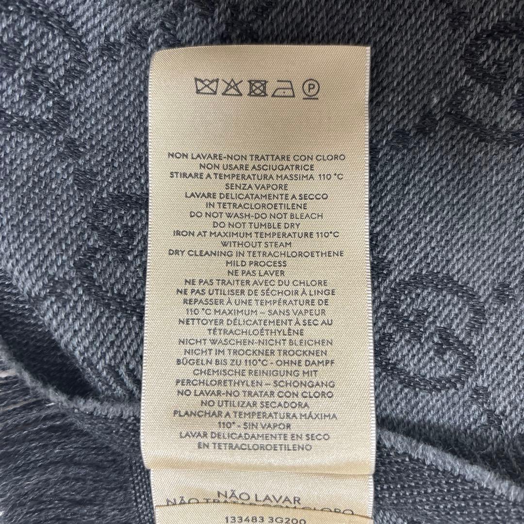 GUCCI　GG柄　GGパターン　マフラー　グレー✕黒　ITALY製