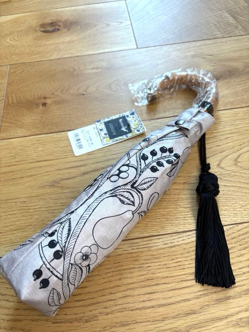 utatane×Kuovi 100％完全遮光日傘 折りたたみ　パラティッシ柄