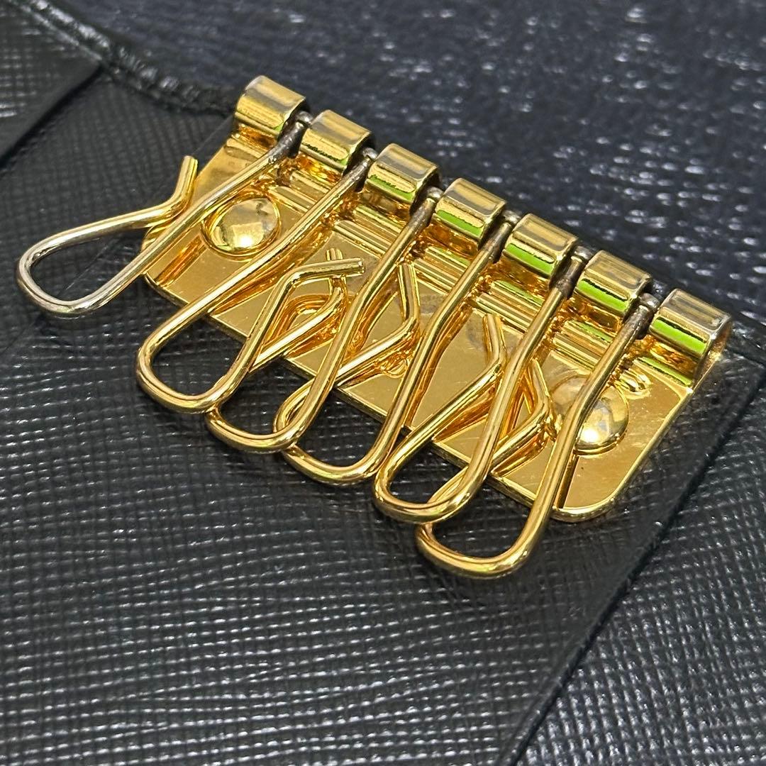 【良品】PRADA プラダ　キーケース　6連　ゴールドロゴ　サフィアーノレザー