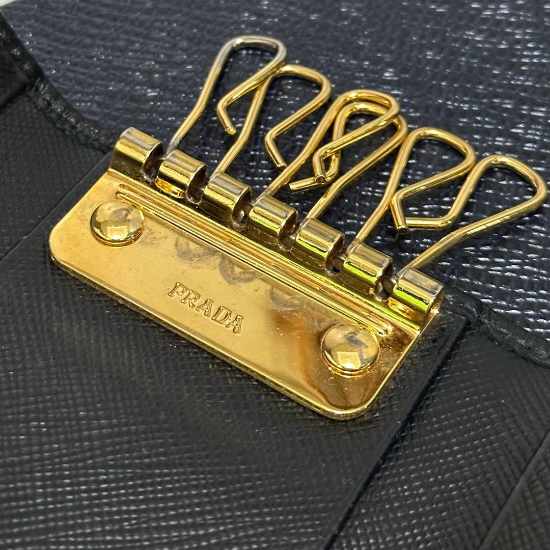 【良品】PRADA プラダ　キーケース　6連　ゴールドロゴ　サフィアーノレザー