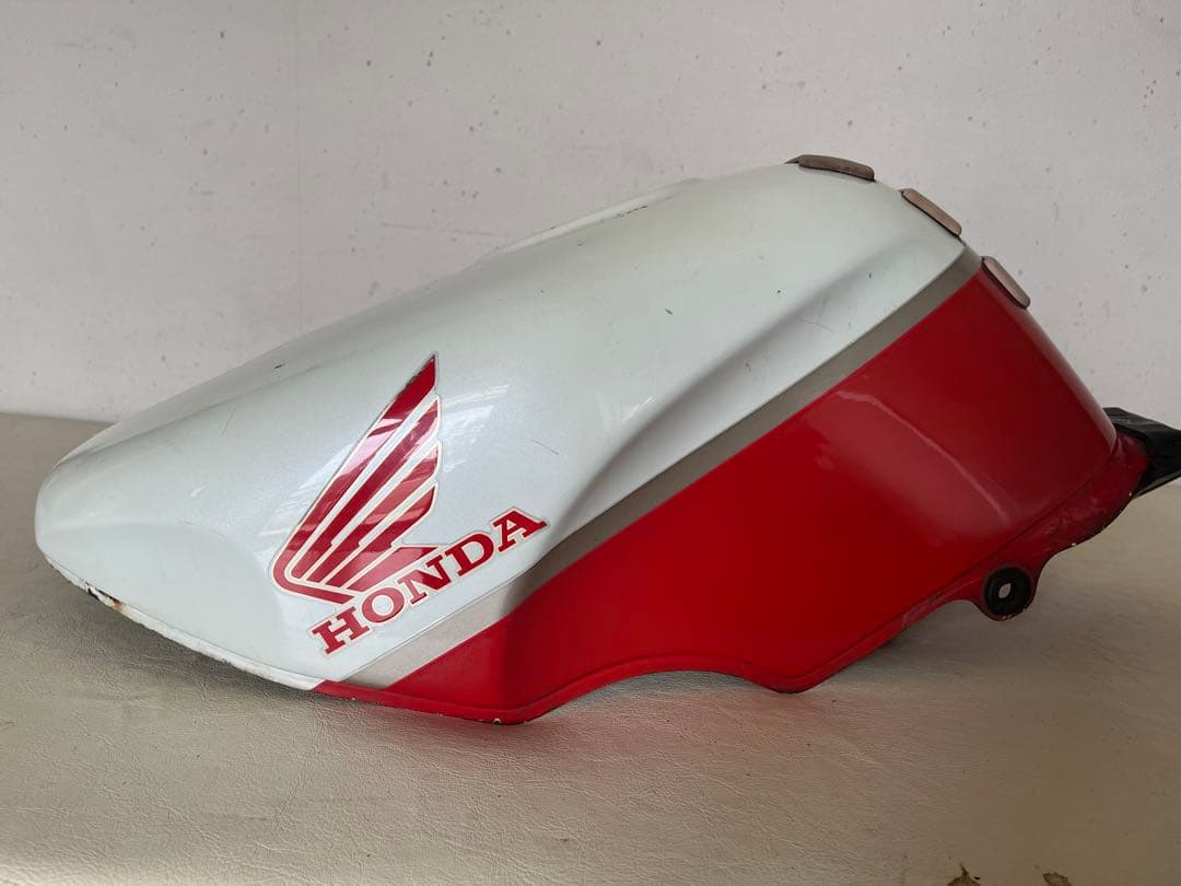 CBR400RR NC23 タンク　凹み無し