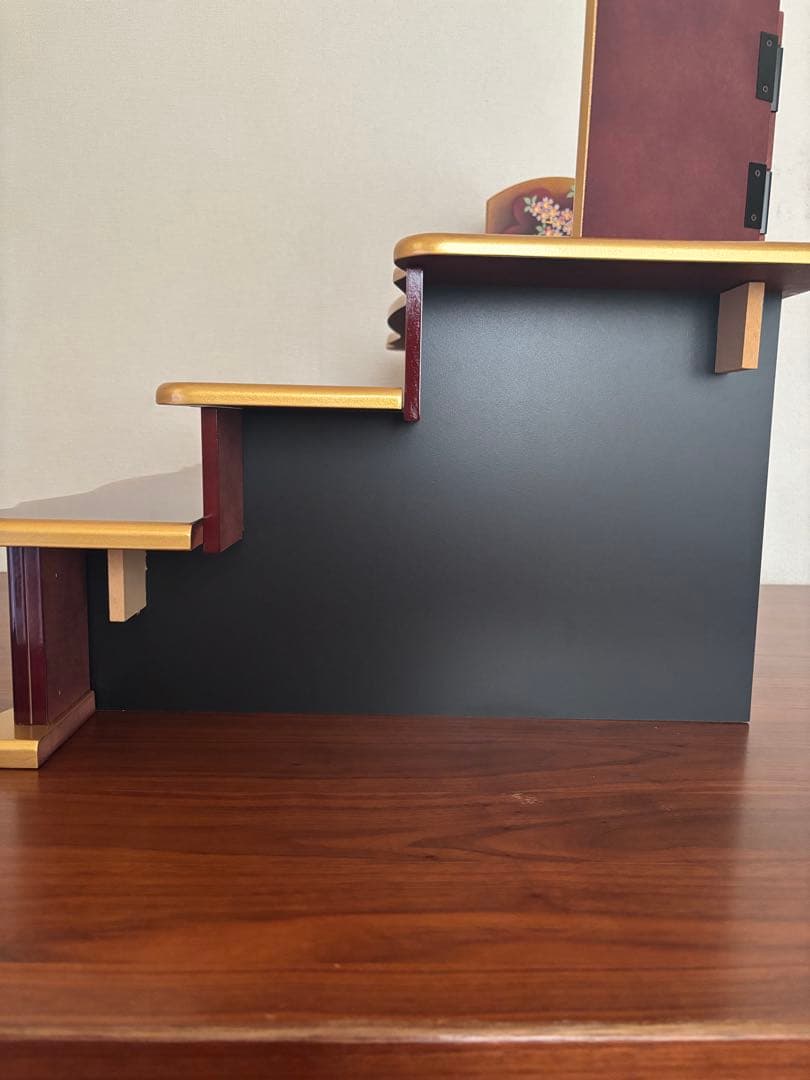 雛人形　3段飾り（棚のみ）