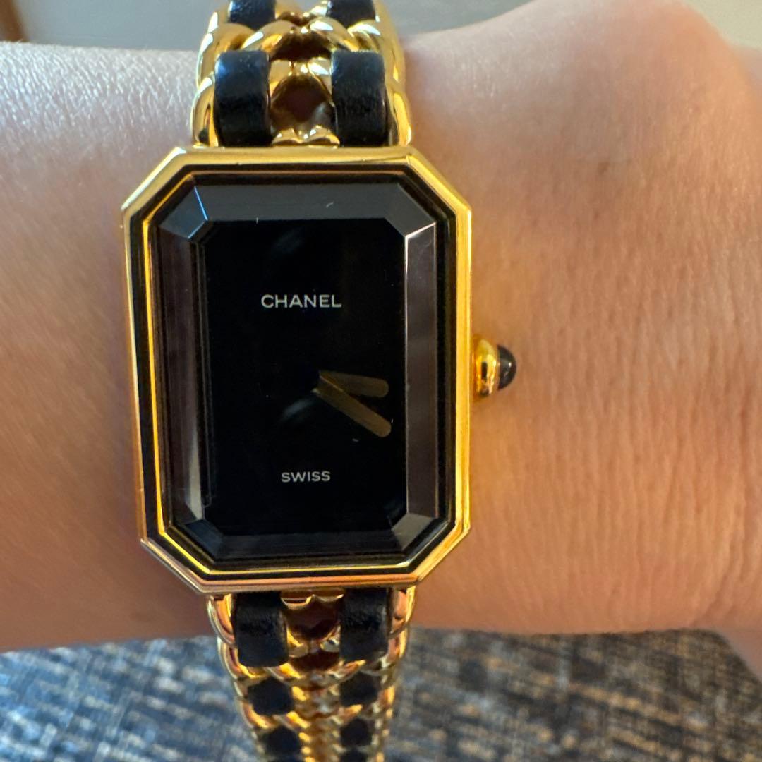 CHANELプレミエール Mクォーツ腕時計 ゴールド/ブラック　A30