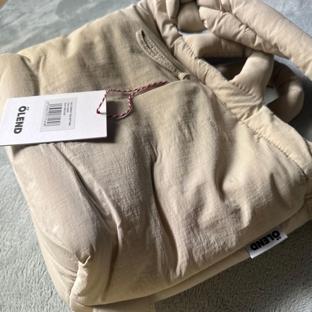 バッグ OLEND COMPACT ONA BAG SAND