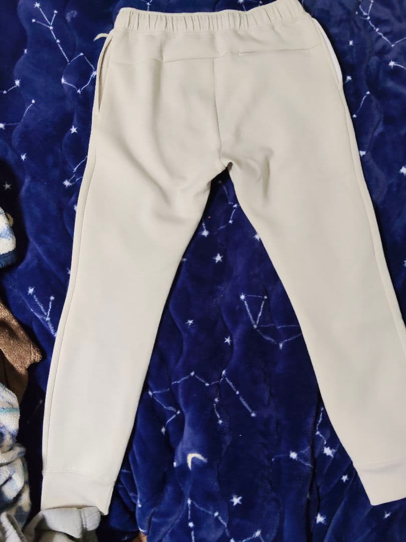 TENTIAL フード付きスウェットセット クリーム色