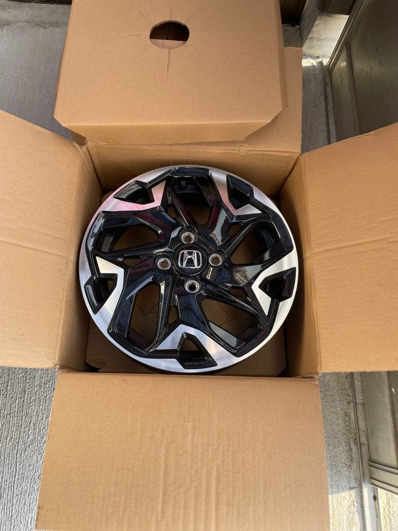 ホンダ　N-BOX純正ホイール　中古