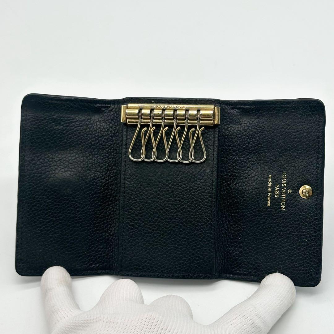 ルイヴィトン ミュルティクレ 6 アンプラント コンパクト キーケース ブラック