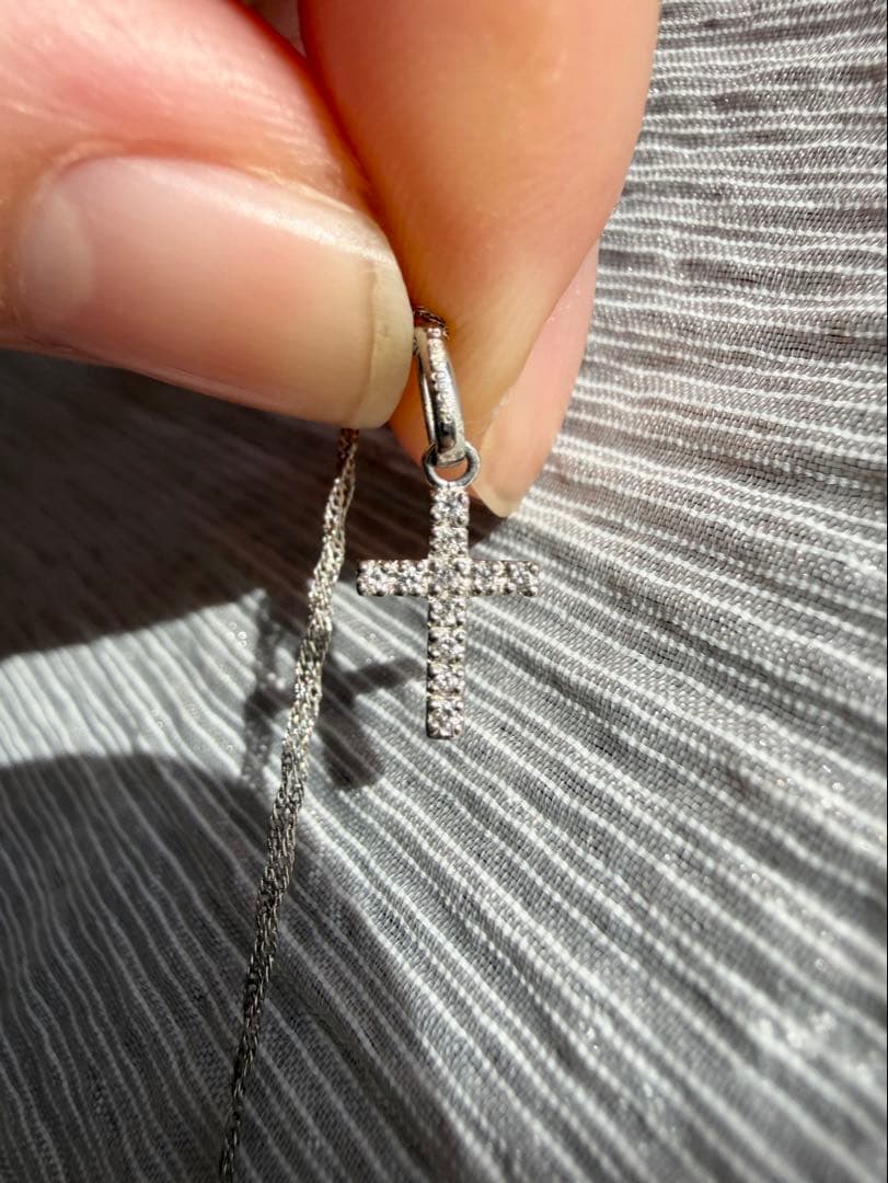 【限定価格】シルバー クロス型ネックレス　プラチナ　十字架　ダイヤ40cm