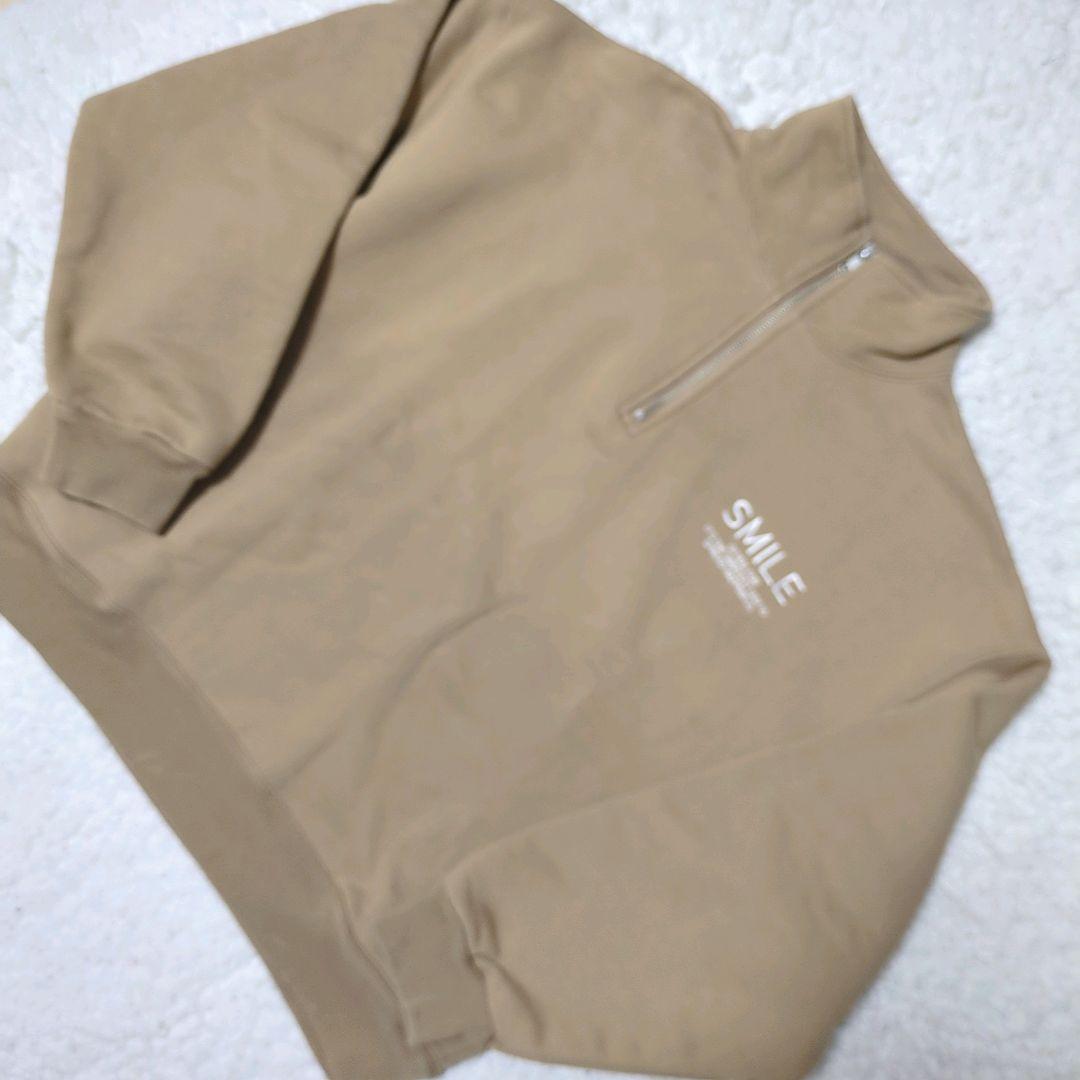 美品 スピックアンドスパン ハーフジップバックロゴスウェット 23AW キャメル