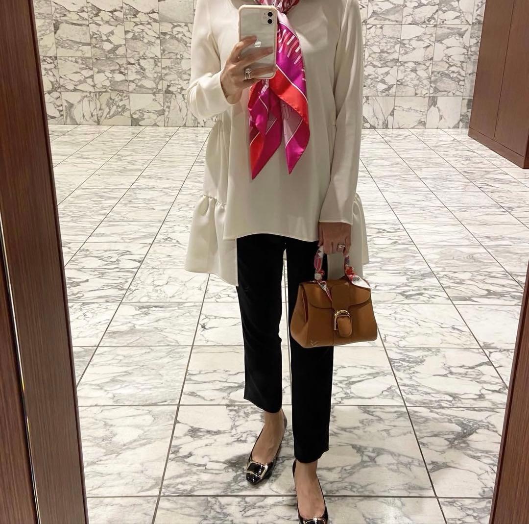 ヨーコチャン サイドスリットバックティアードブラウス yokochan