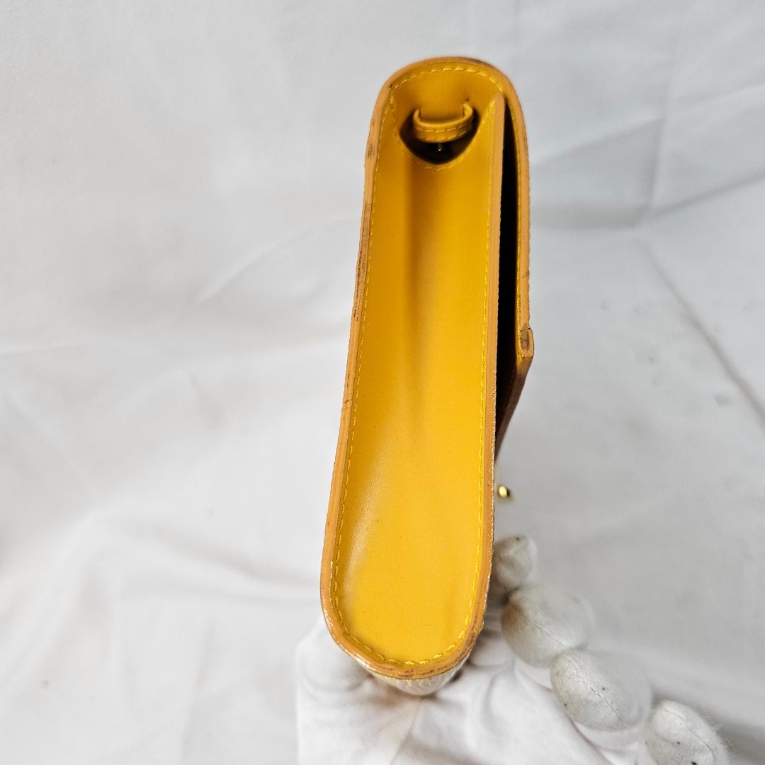 Louis Vuitton エピライン　アルシュレザーショルダーバッグ　イエロー