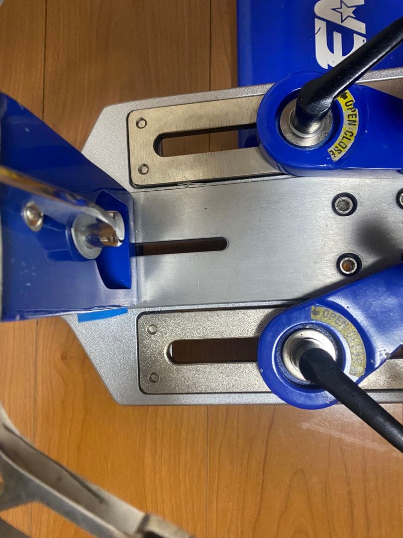 【値下げ交渉可！】テニス ガット張り ストリングマシン イグナス製