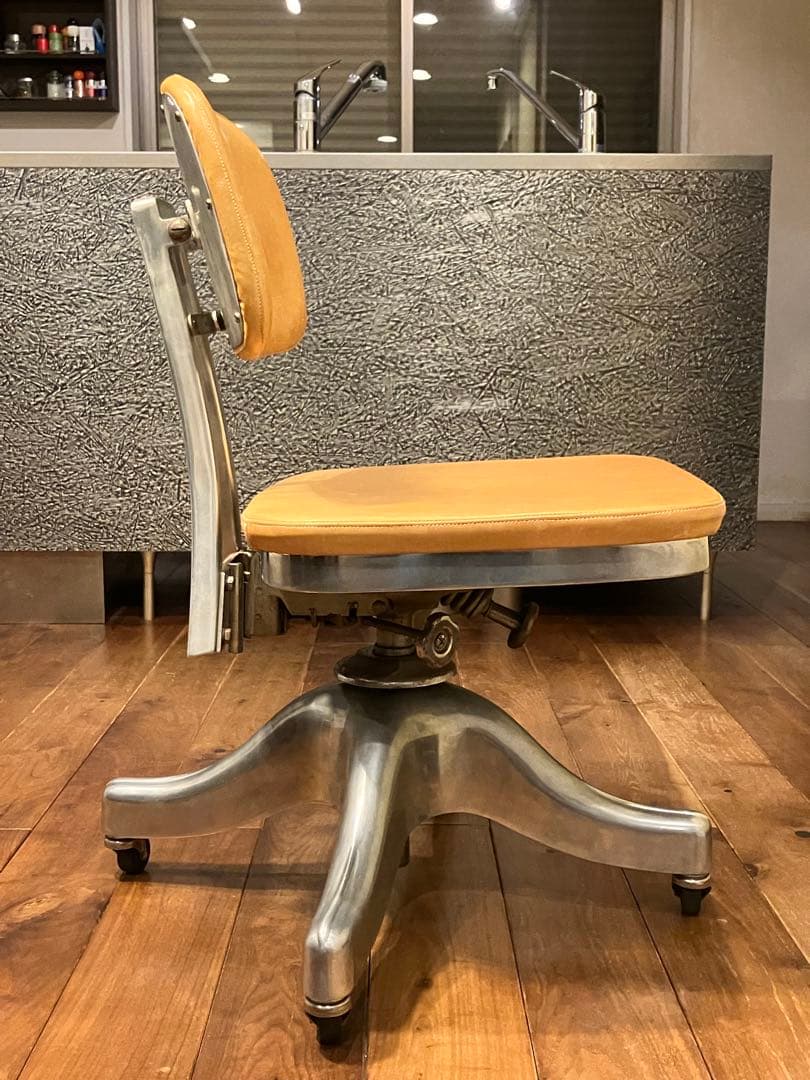 ひ*る様 ショウウォーカー　ヴィンテージチェア