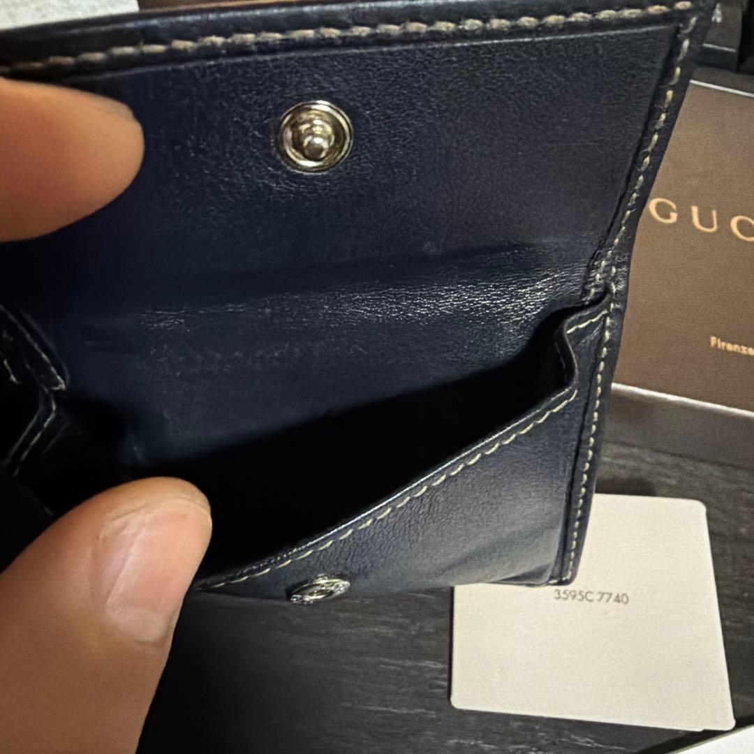 GUCCI 二つ折り財布 ネイビー