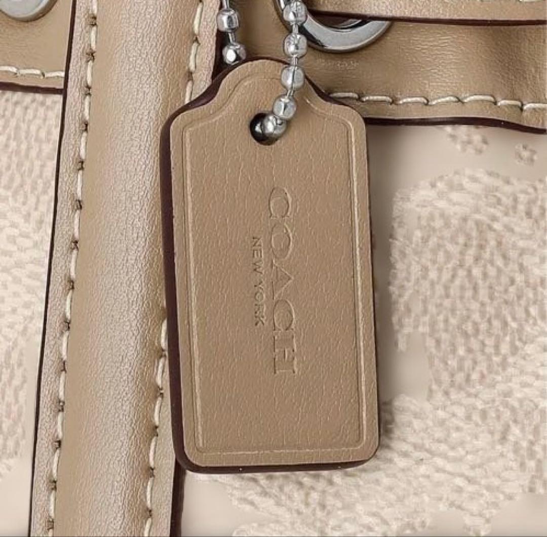 ☆Coach☆ミニバケットバッグ ショルダーバッグ ベージュ 新品未使用♪
