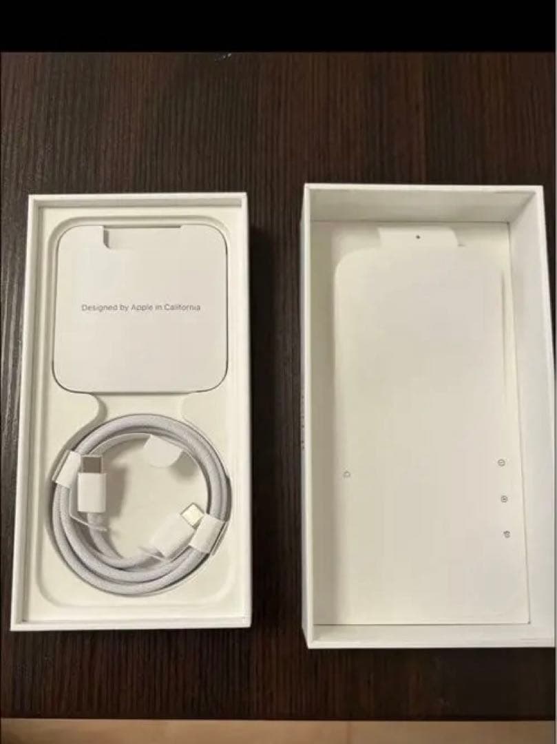 大特価で、お譲りします iPhone 15 Pro 256GB SIMフリー