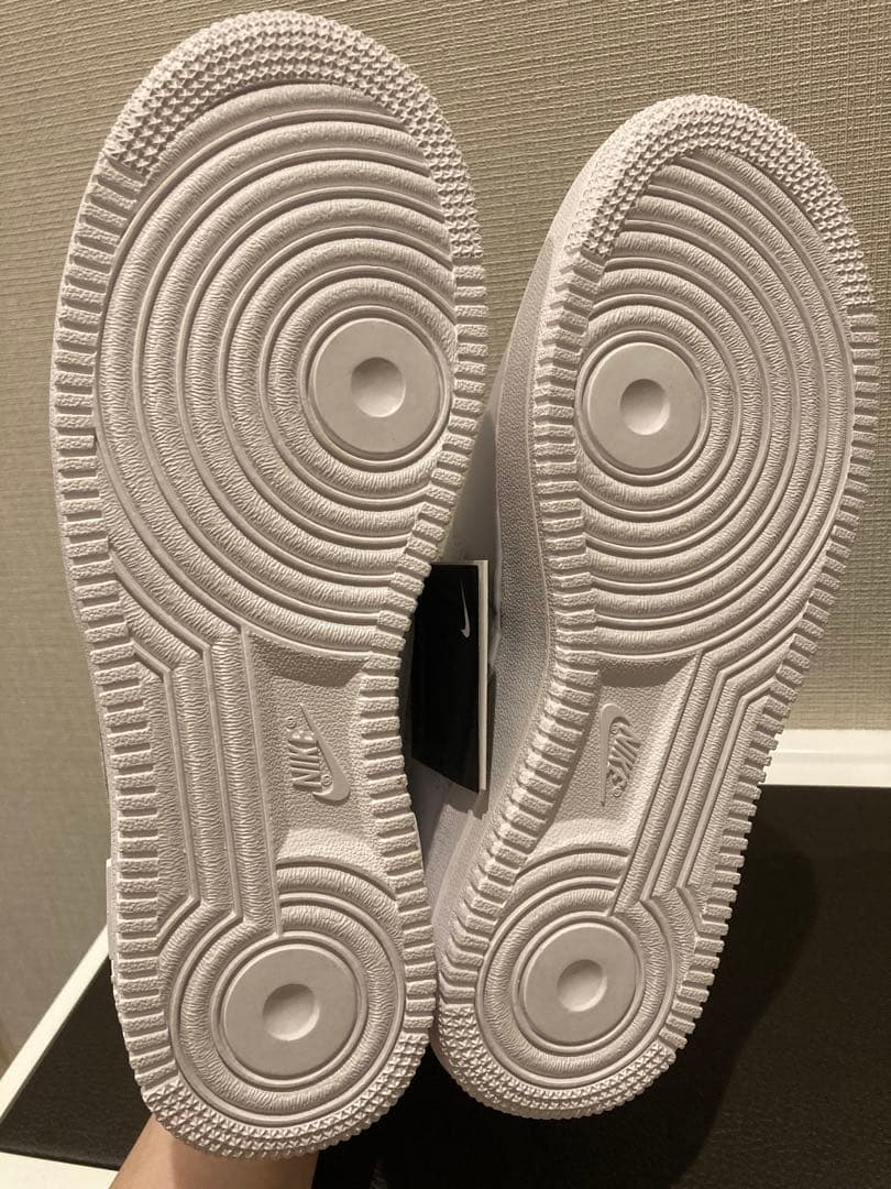 新品タグ付きNike Air Force 1 24.5cm