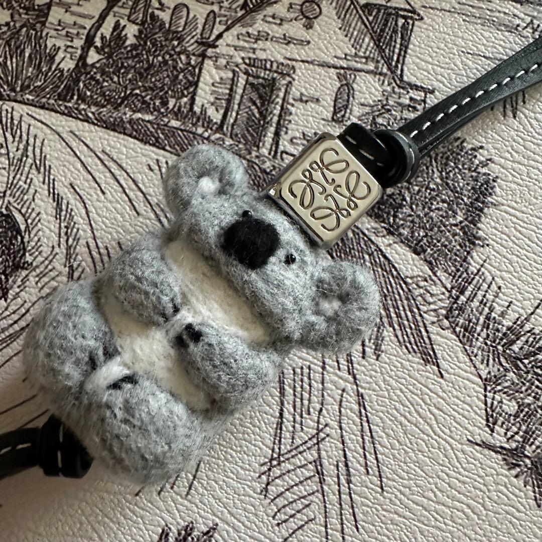 【LOEWE】バッグチャーム コアラ フェルト