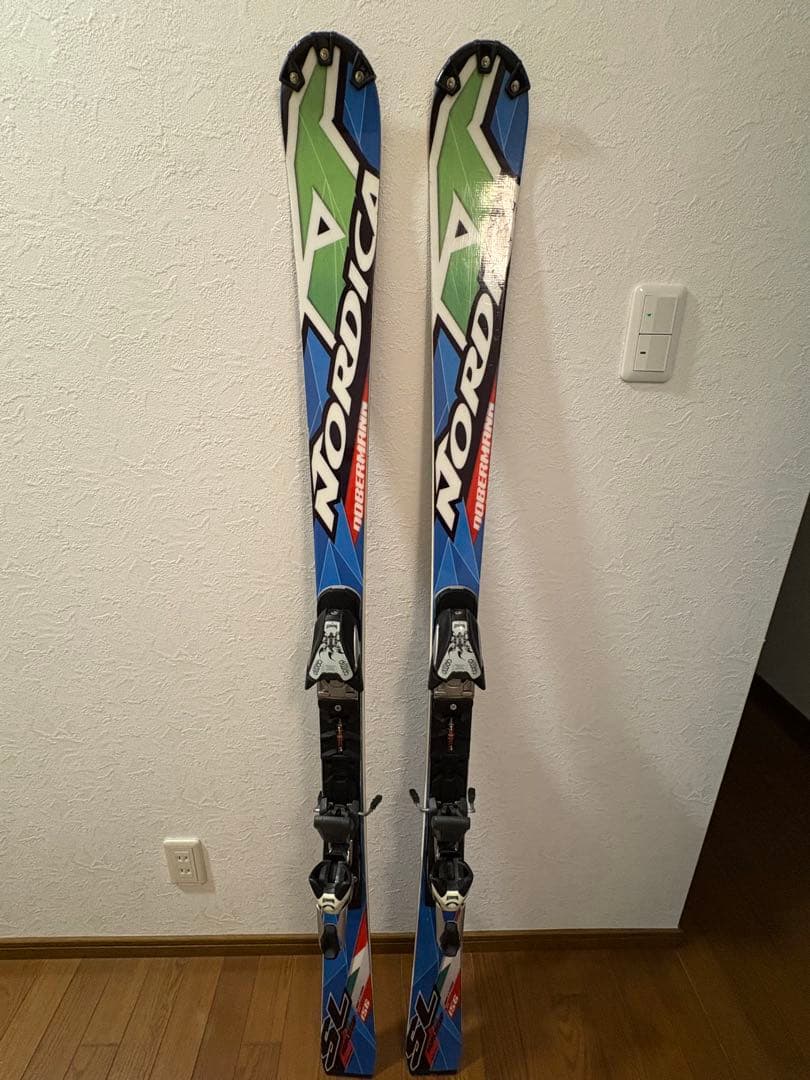 ノルディカ　ワールドカップSL 156cm スキー板 マーカー金具付属