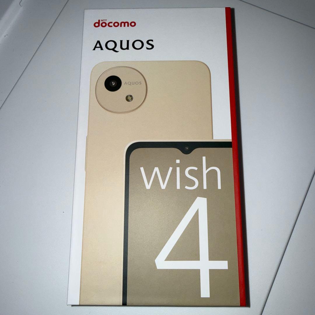 docomo AQUOS wish4 ホワイト