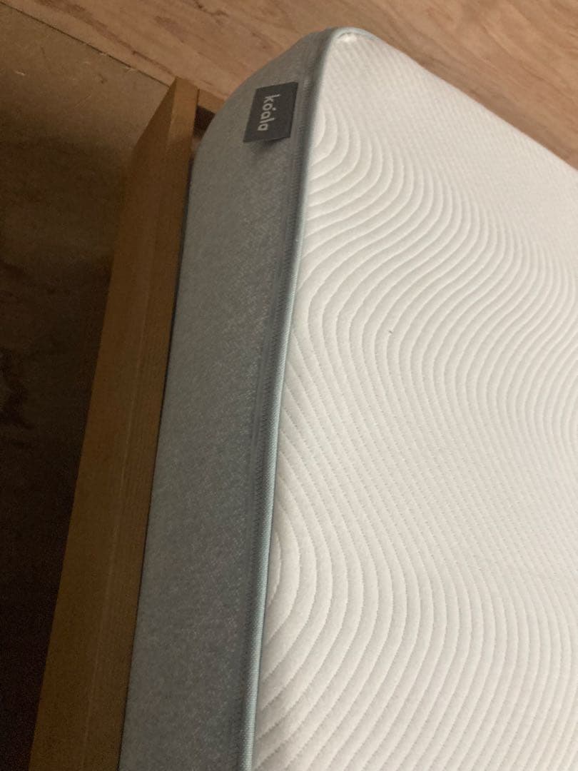 ⑫ （在庫処分セール）ＮＥＷコアラマットレス【クイーン】訳あり