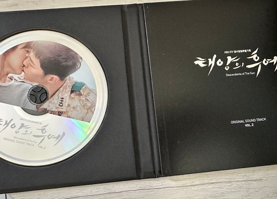 太陽の末裔 태양의 후예 OST Vol.1 & Vol.2 CD