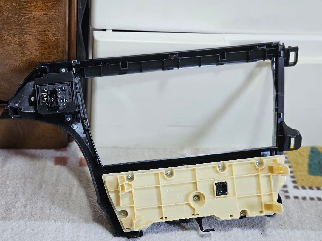 アルパイン8インチナビ VIE-X008EX 30プリウス用 パネル