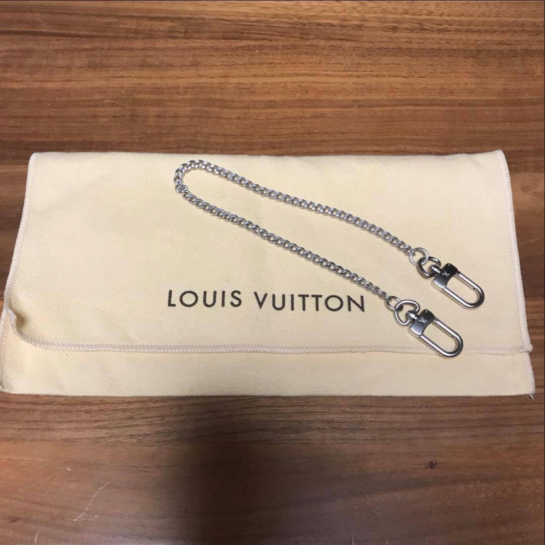 LOUIS VUITTON ウォレットチェーン
