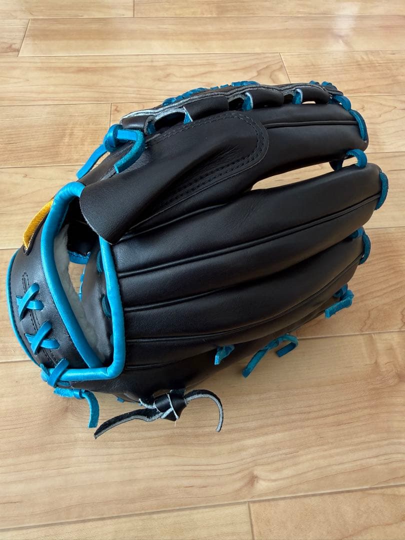 左投げ MizunoPro ミズノプロ 軟式オーダーグローブ　個人名等　刺繍無し