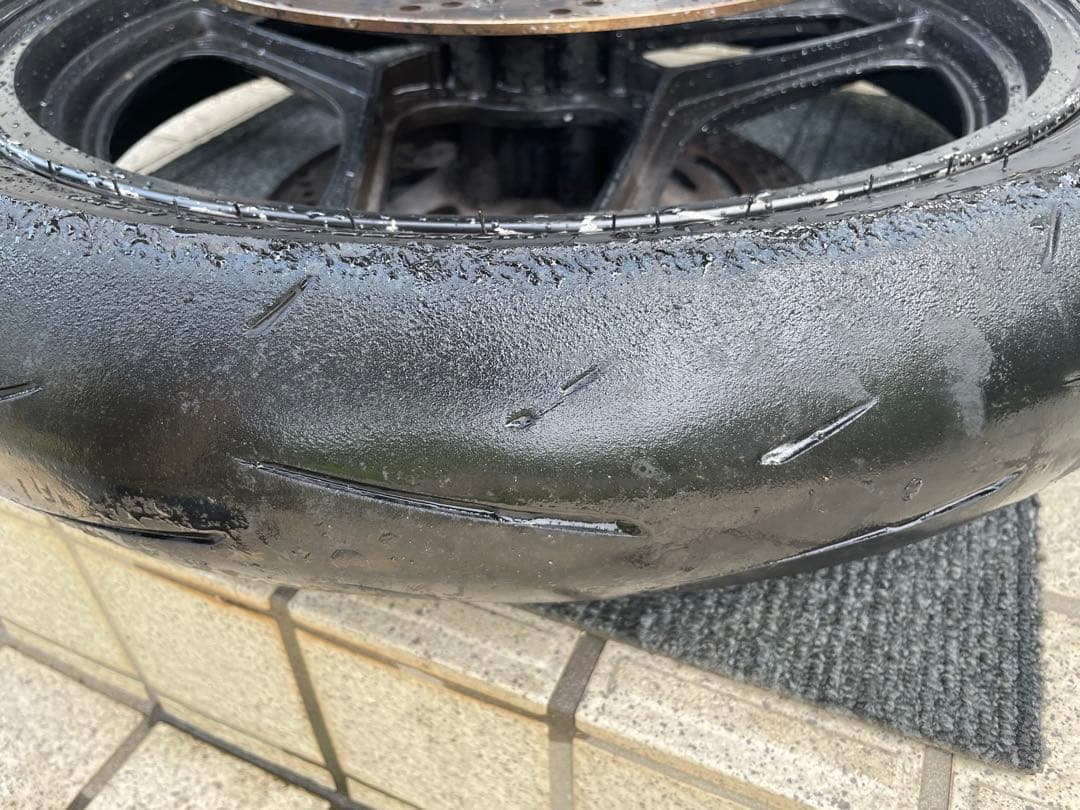 フロントホイール　gsx-r1100 gu74a 1987年型　GSXR1100