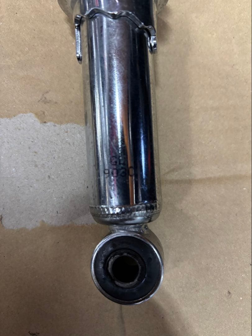 z1.z2リプロサスペンションになります。使用期間半年ぐらいです。