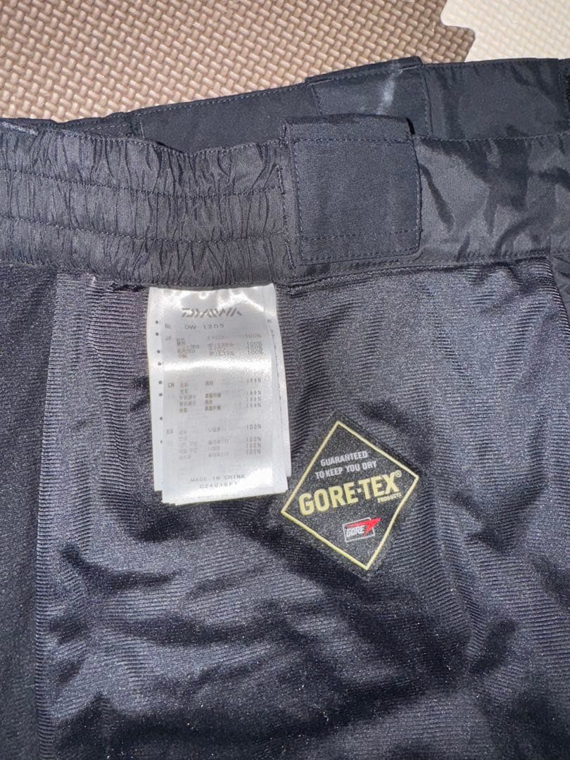 ダイワ　GORE-TEX防寒着DW-1205 Mサイズ